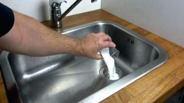 10 astuces pour venir à bout des éviers obstrués